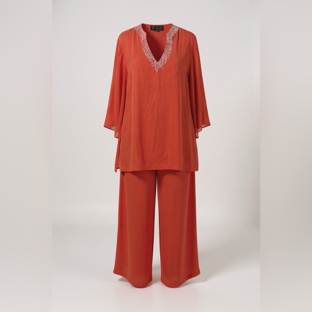 Bonnie Roseman Coral Silk Embroidered Tunic & Pant -Top 16W & Pant 18W